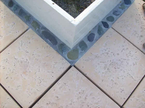 Detail of corner planter