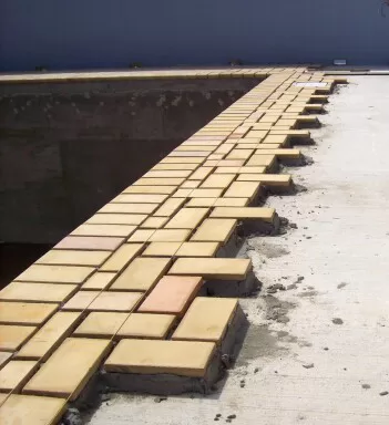 Bullnose soaps can be pool coping