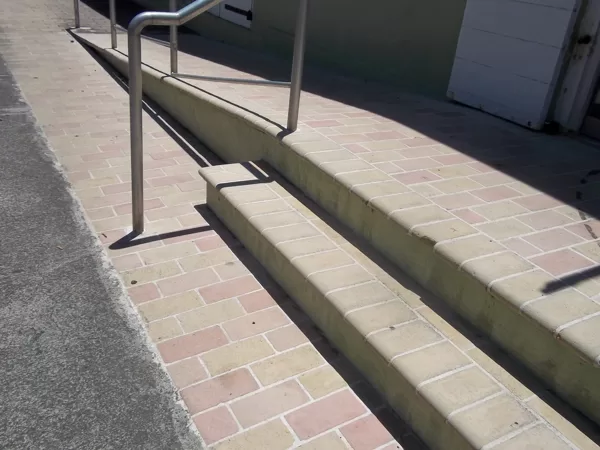 Bullnose soaps on complicated walkway